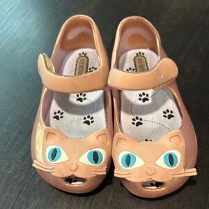 Mini Melissa Pink Dress Shoes with Cat Face Design